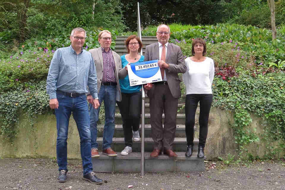 v.l.: Geschäftsführer der Stiftung Eberhard Veith, Kurator Ludger Wolf, Mitarbeiterin Britta Bauer, Staatssekretär Roland Krämer, Mitarbeiterin Klaudia Klein